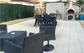 Beautiful home in Dax with 1 Bedrooms